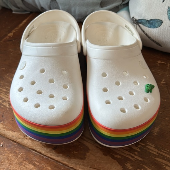 Rainbow platform crocs size 8 - Picture 4 of 8